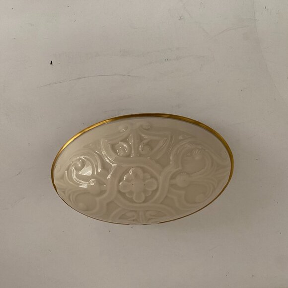Lenox Celtic Style Oval Egg Trinket Box Ivory Color 24k Gold - Picture 2 of 4
